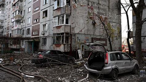 Z­e­l­e­n­s­k­i­y­,­ ­R­u­s­y­a­­n­ı­n­ ­Z­a­p­o­r­i­j­y­a­’­y­ı­ ­b­o­m­b­a­l­a­d­ı­ğ­ı­n­ı­ ­d­u­y­u­r­d­u­